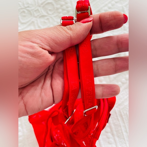 La perla bra. Authentic. Sexy. Size 34C. Bright red colour, lace bra. Like new. - Picture 7 of 7